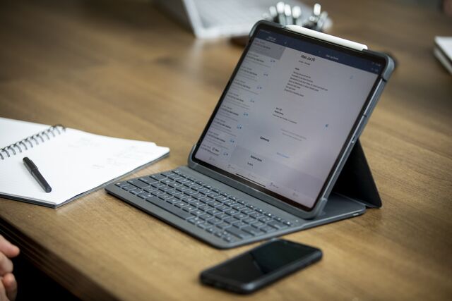zoomed in photo of laptop on desk